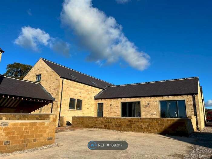 4 Bedroom Semi-Detached House To Rent In The Courtyard, Harrogate, HG3