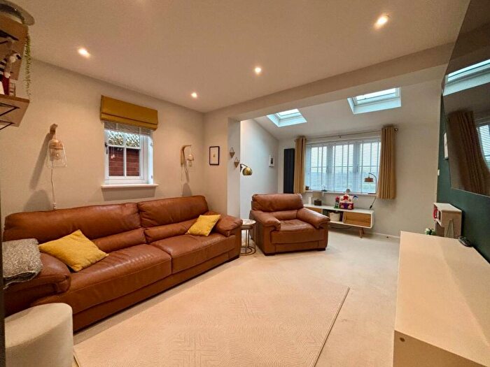 3 Bedroom End Of Terrace House For Sale In Horton Road, Hackleton, Northamptonshire, NN7