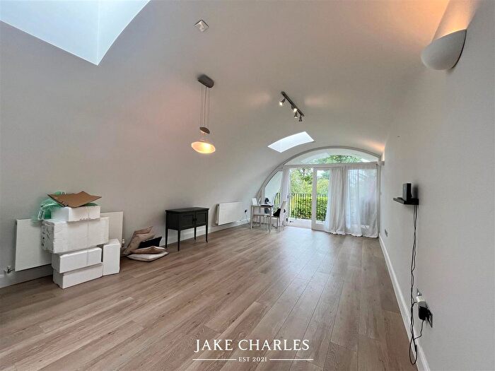 3 Bedroom Property To Rent In Alissa Drive, New Barnet, EN5