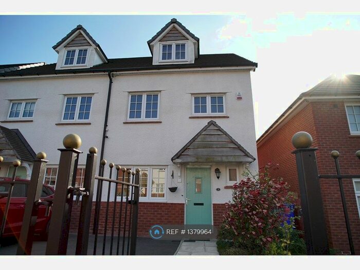 4 Bedroom Semi-Detached House To Rent In Edgewood Road, Manchester, M9
