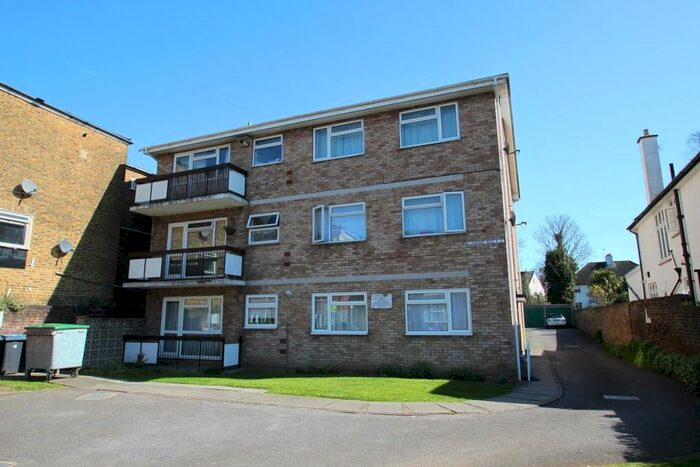 2 Bedroom Apartment To Rent In Surbiton Road, Kingston Upon Thames, KT1