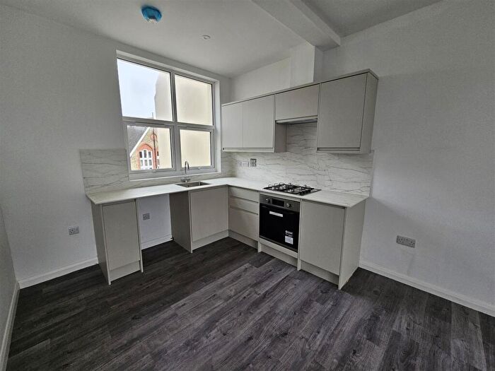 2 Bedroom Flat To Rent In Pelham Place, Seaford, BN25