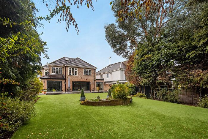 7 Bedroom Detached House For Sale In Tomswood Road, Chigwell, IG7