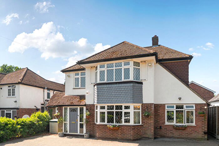 3 Bedroom Detached House For Sale In Woodham Pk Rd + Bedroom Annexe, Woodham, Addlestone, KT15