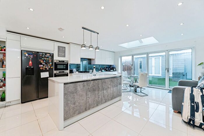 3 Bedroom Property To Rent In Primrose Lane, Cambridge, CB24