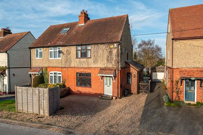 3 Bedroom Semi-Detached House For Sale In Ashby Villas, Ivinghoe Aston, LU7