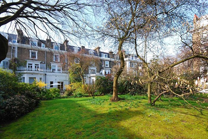 3 Bedroom Flat To Rent In Bolton Gardens, South Kensington, London, SW5