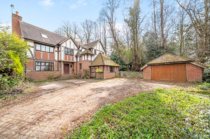 5 Bedroom Detached House For Sale In Orchard Hill, Windlesham, Surrey, GU20