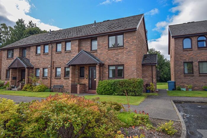 2 Bedroom Flat For Sale In Drummond Court, Inverness, IV2