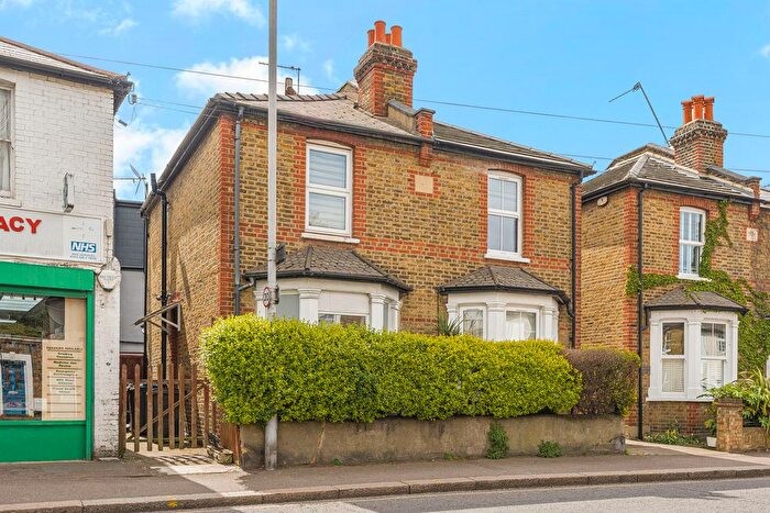 3 Bedroom Semi-Detached House For Sale In Hawks Road, Kingston Upon Thames, KT1