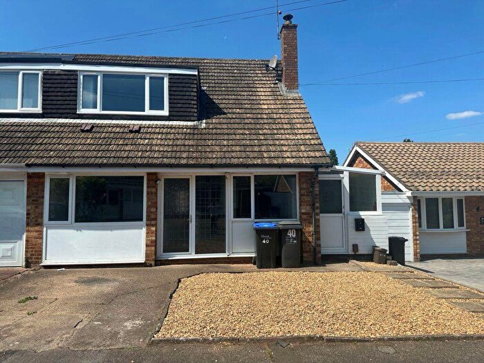 2 Bedroom House To Rent In Liddington Way - Northampton, NN2
