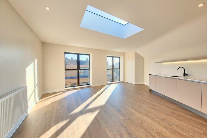 1 Bedroom Flat To Rent In Isis Street, London, SW18