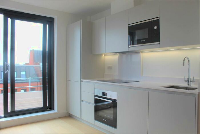 1 Bedroom Flat To Rent In Eastern Road, Romford, Essex, RM1