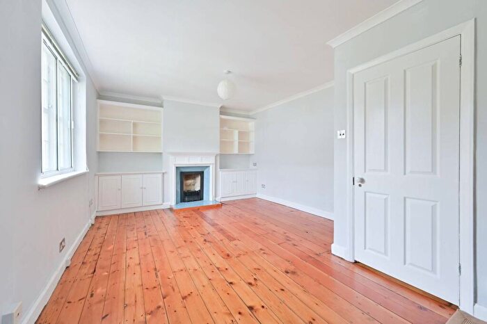 2 Bedroom Semi-Detached House To Rent In Asmuns Hill, Hampstead Garden Suburb, London, NW11
