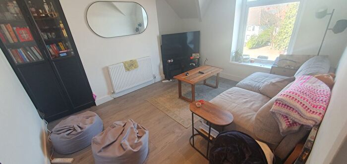1 Bedroom Flat To Rent In Newport Road, Roath, Cardiff, CF24