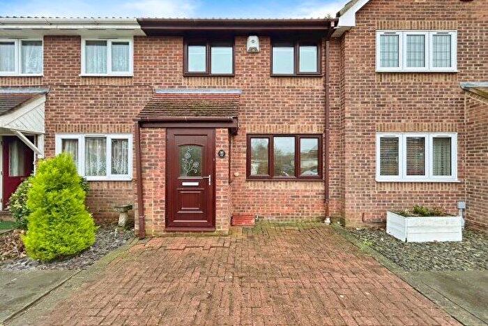 2 Bedroom Property To Rent In High Bank, Basildon, SS16