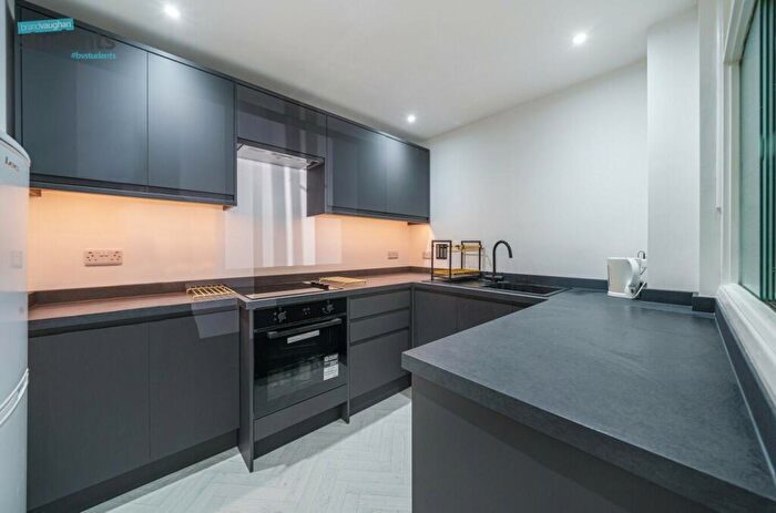 1 Bedroom Flat To Rent In Kingsmere, London Road, Brighton, East Sussex, BN1