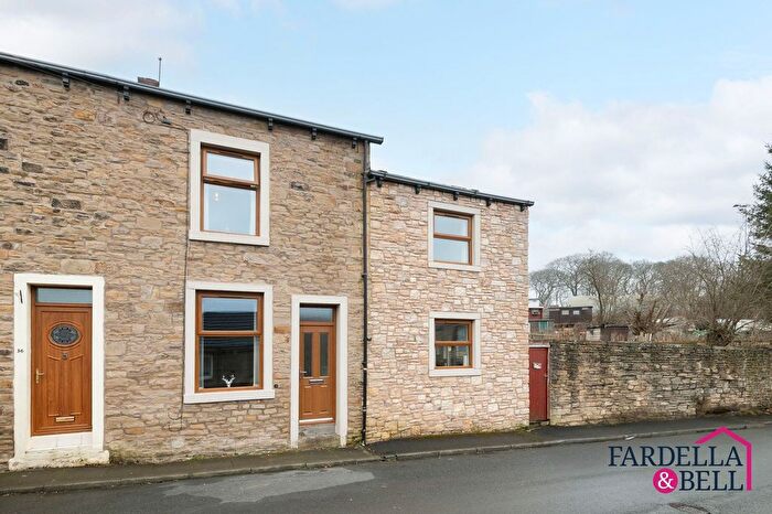 3 Bedroom End Of Terrace House For Sale In West Street, Padiham, BB12