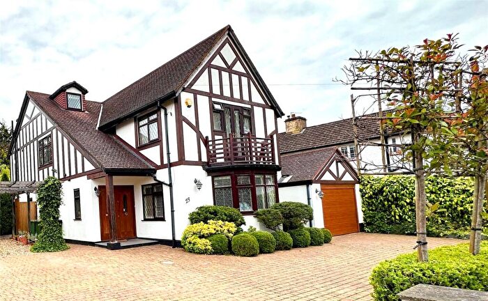 5 Bedroom Detached House For Sale In Heath Drive, Potters Bar, EN6