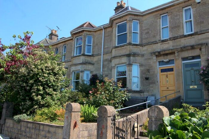 3 Bedroom Terraced House To Rent In Chaucer Road, Bath, BA2