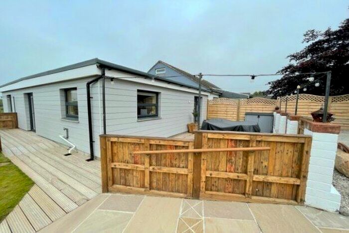 2 Bedroom Property To Rent In Kessenyans, Goonhavern, TR4