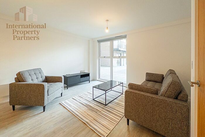 3 Bedroom Flat To Rent In Craven Street, Salford, M5