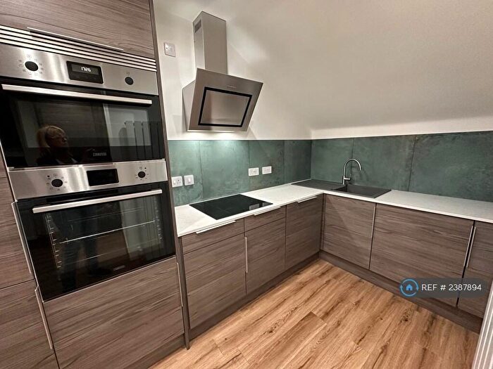 2 Bedroom Flat To Rent In Windmill Lane, Nottingham, NG2