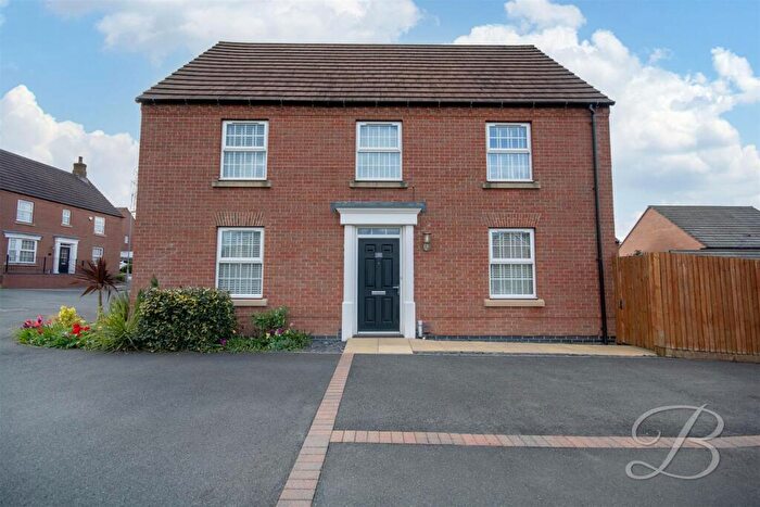 4 Bedroom Detached House For Sale In Goldcrest Road, Forest Town, Mansfield, NG19
