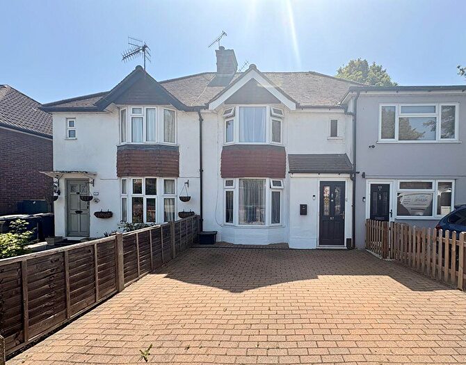 3 Bedroom Terraced House For Sale In Abbey Barn Road, No Chain, HP11