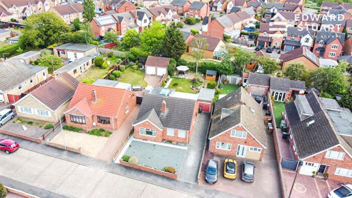3 Bedroom Bungalow For Sale In Upton Close, Stanground, Peterborough, Cambridgeshire, PE2