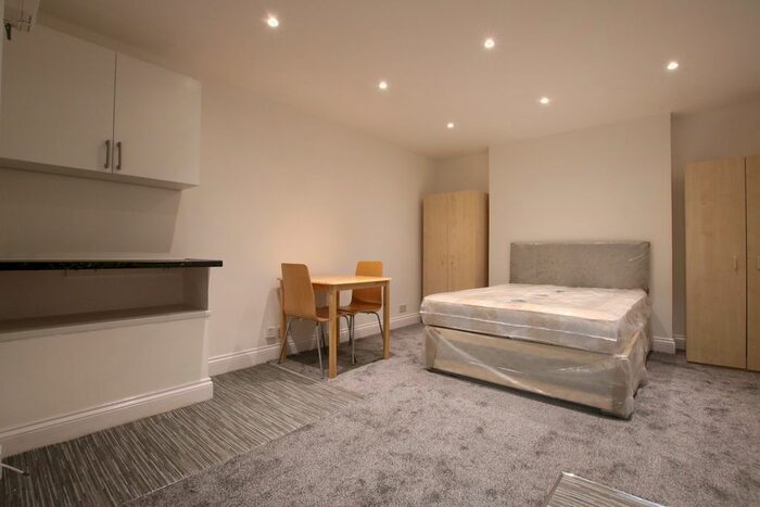 Studio To Rent In St Pauls Avenue, Willesden Green, London, NW2