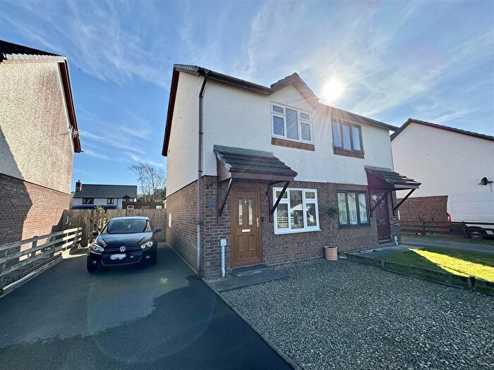 2 Bedroom Semi-Detached House For Sale In Ger Y Llan, Penrhyncoch, Aberystwyth, SY23