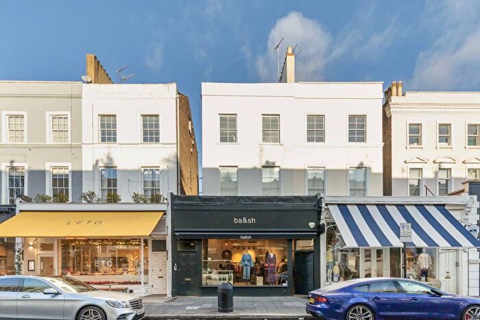 2 Bedroom Flat To Rent In Westbourne Grove, London, W11