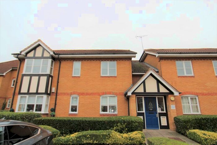 1 Bedroom Apartment To Rent In Redwood Gardens, North Chingford, E4