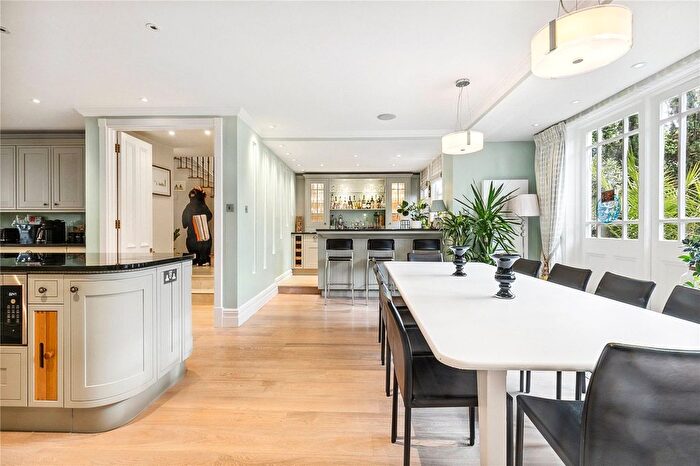 7 Bedroom Semi-Detached House For Sale In Hawthorne House, Wandle Road, SW17