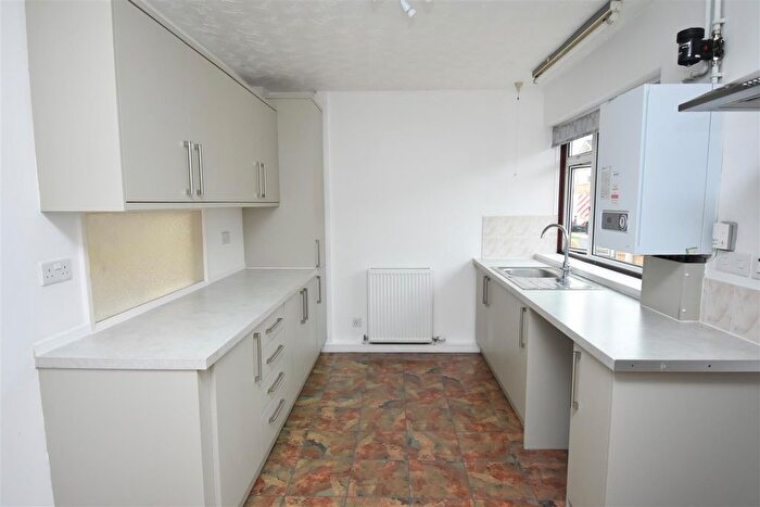 2 Bedroom Detached Bungalow To Rent In Curlew Glebe, Dunnington, York, YO19