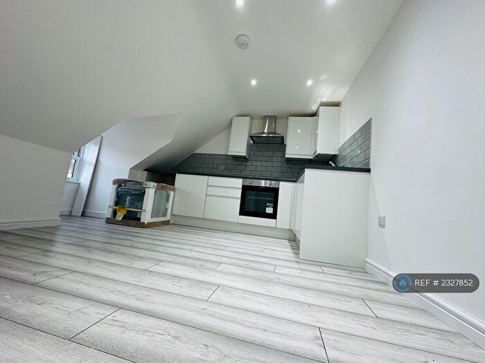 1 Bedroom Flat To Rent In Second Floor, Maidstone, ME15