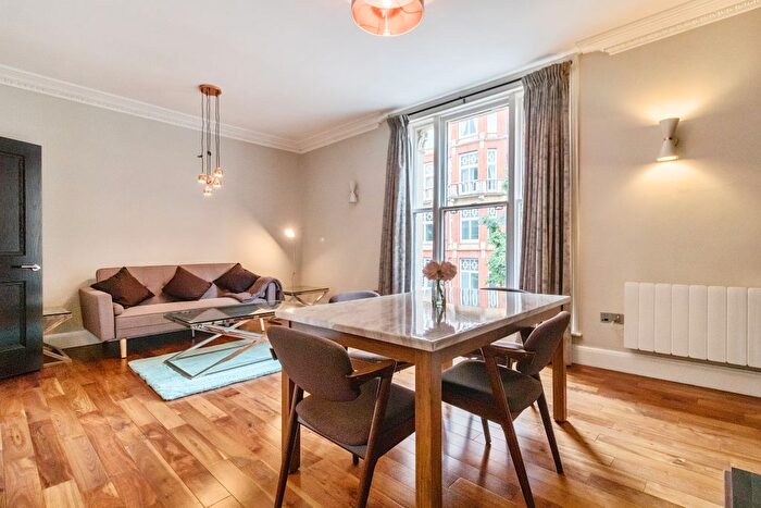 2 Bedroom Flat To Rent In Montagu Row, London, W1U