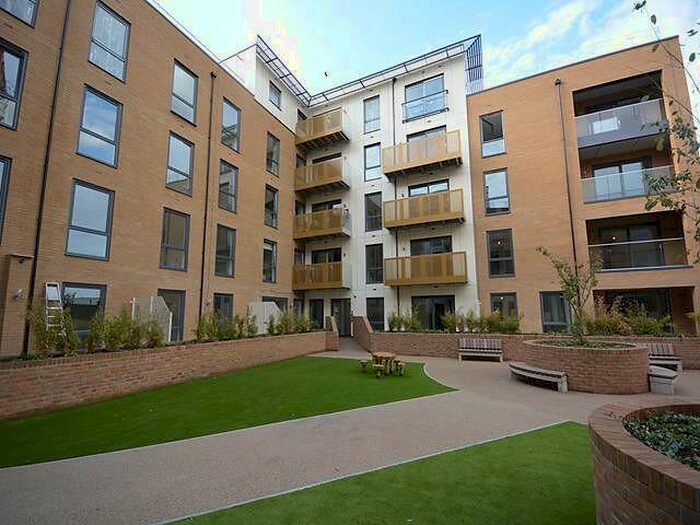 2 Bedroom Apartment To Rent In Dunn Side, CM1