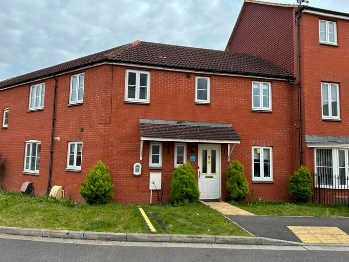 3 Bedroom Terraced House To Rent In Simmental Street, Bridgwater, TA6