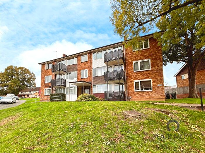 2 Bedroom Flat To Rent In Spring Lane, Hemel Hempstead, Hertfordshire, HP1