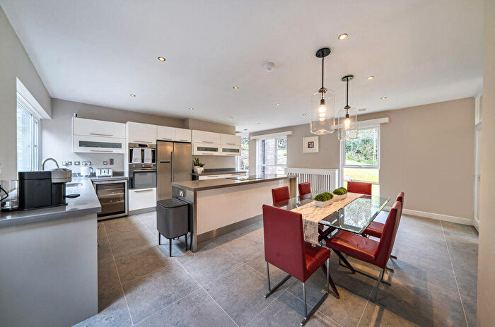 5 Bedroom Detached House For Sale In Hartley Hill, Purley, CR8