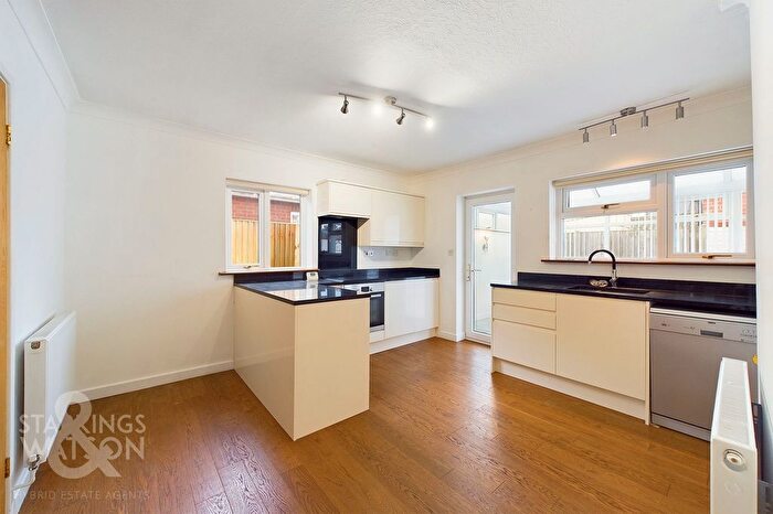 2 Bedroom Detached Bungalow For Sale In Marshall Close, Costessey, Norwich, NR5