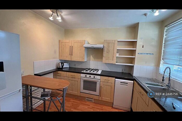 1 Bedroom Flat To Rent In Skinner Street, London, EC1R