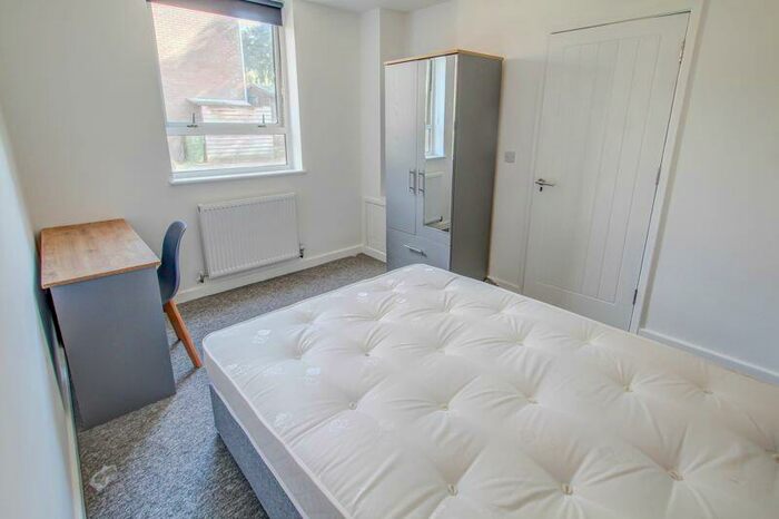 1 Bedroom Terraced House To Rent In Room, Bishop Westall Road, Exeter, EX2