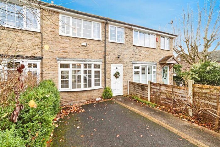 3 Bedroom Terraced House For Sale In Lombard Street, Rawdon, Leeds, LS19