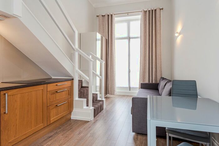 1 Bedroom Flat To Rent In Cleveland Gardens, London, W2