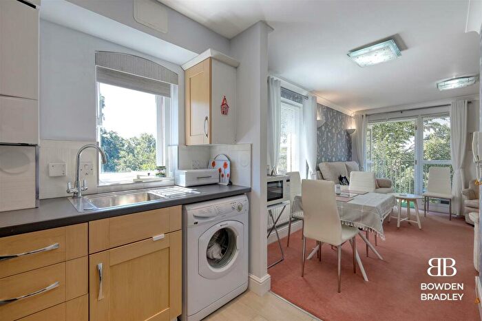 1 Bedroom Flat For Sale In Copperfield Court, Village Way, Barkingside, IG6