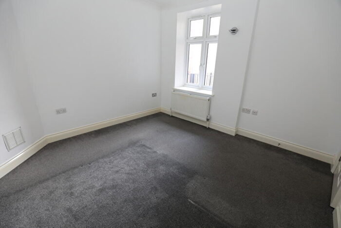 1 Bedroom Flat To Rent In Main Road, Romford, London, RM2