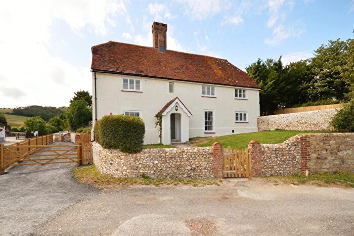 5 Bedroom Detached House To Rent In Dairy Cottage, Upwaltham, GU28